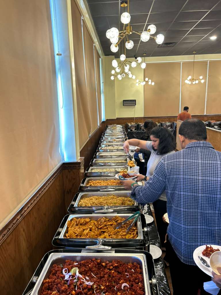 Lunch buffet — Big indian buffet